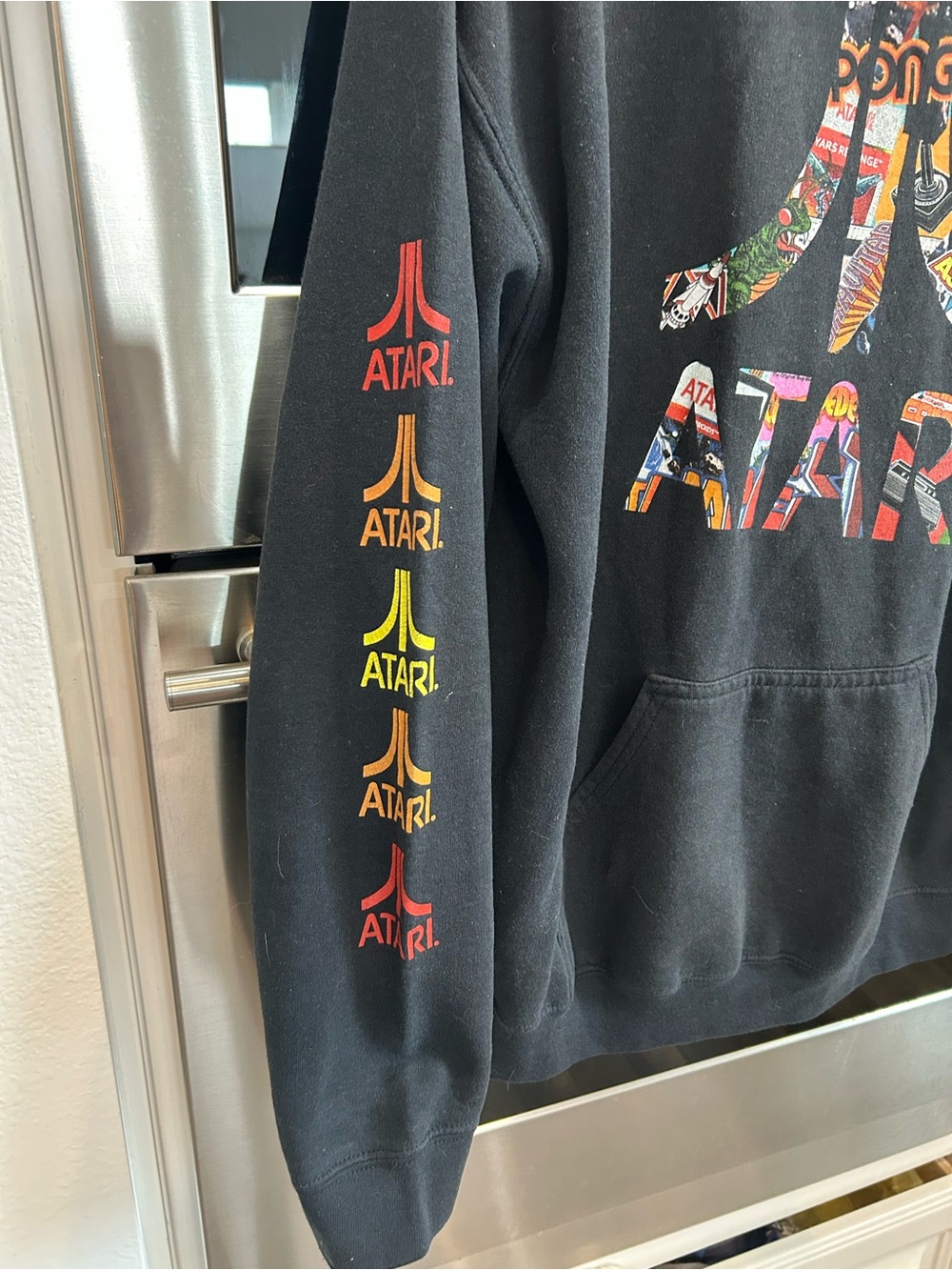 Atari Black Logo Pullover Hoodie size M has wear missing drawstring - Picture 4 of 6